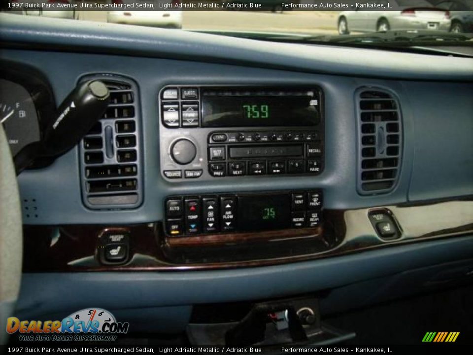 1997 Buick Park Avenue Ultra Supercharged Sedan Light Adriatic Metallic / Adriatic Blue Photo #10