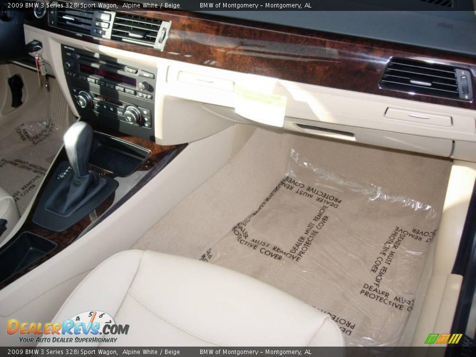 2009 BMW 3 Series 328i Sport Wagon Alpine White / Beige Photo #20