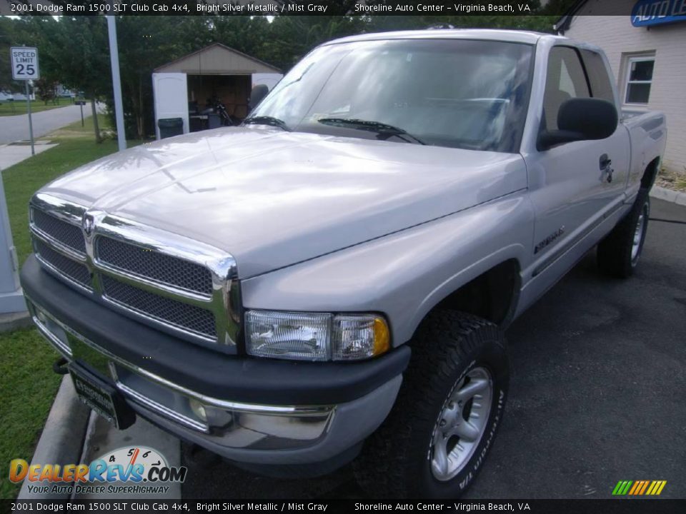 2001 Dodge Ram 1500 SLT Club Cab 4x4 Bright Silver Metallic / Mist Gray Photo #2