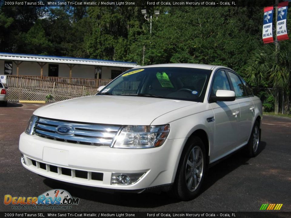 2009 Ford Taurus SEL White Sand Tri-Coat Metallic / Medium Light Stone Photo #7
