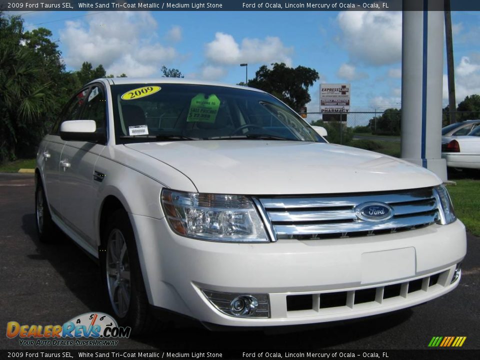 2009 Ford Taurus SEL White Sand Tri-Coat Metallic / Medium Light Stone Photo #9