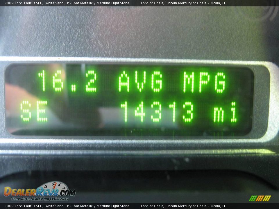 2009 Ford Taurus SEL White Sand Tri-Coat Metallic / Medium Light Stone Photo #15