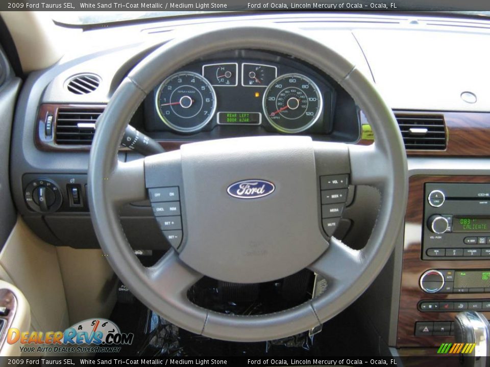 2009 Ford Taurus SEL Steering Wheel Photo #21
