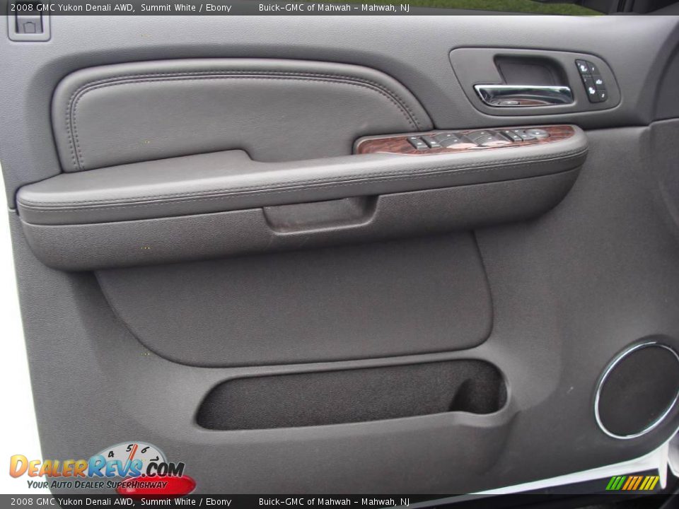2008 GMC Yukon Denali AWD Summit White / Ebony Photo #11