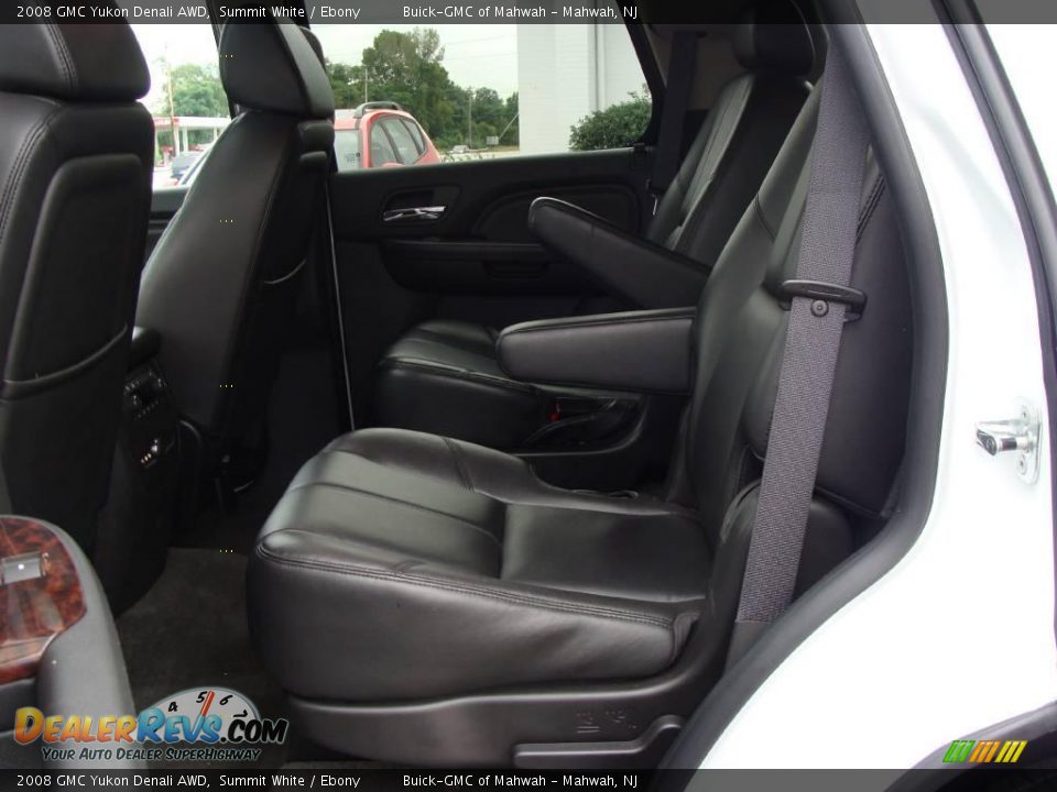 2008 GMC Yukon Denali AWD Summit White / Ebony Photo #19