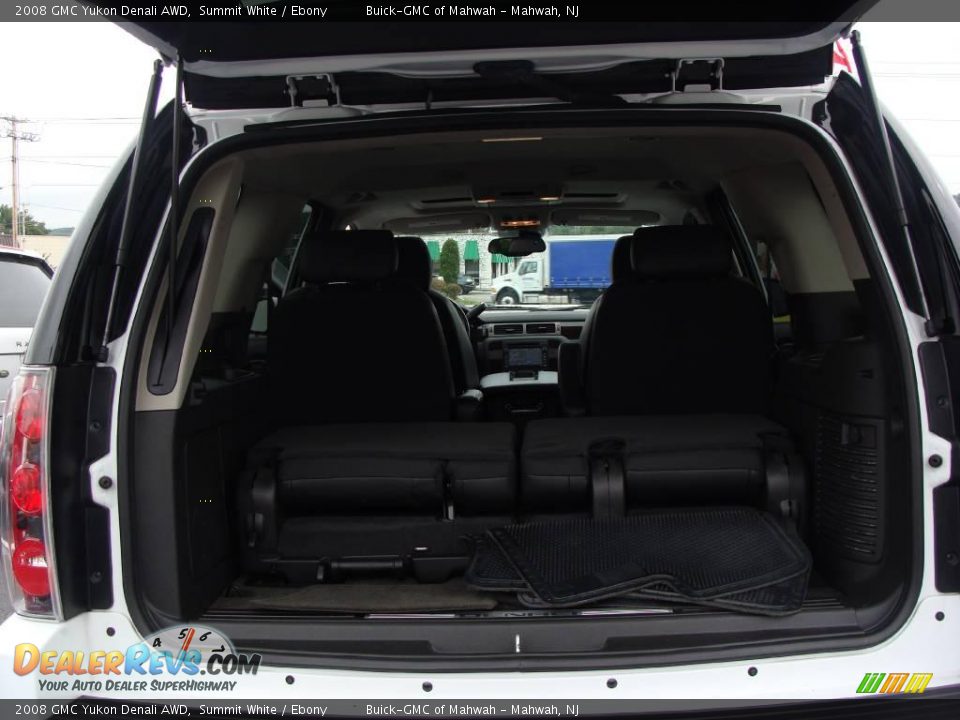 2008 GMC Yukon Denali AWD Summit White / Ebony Photo #28