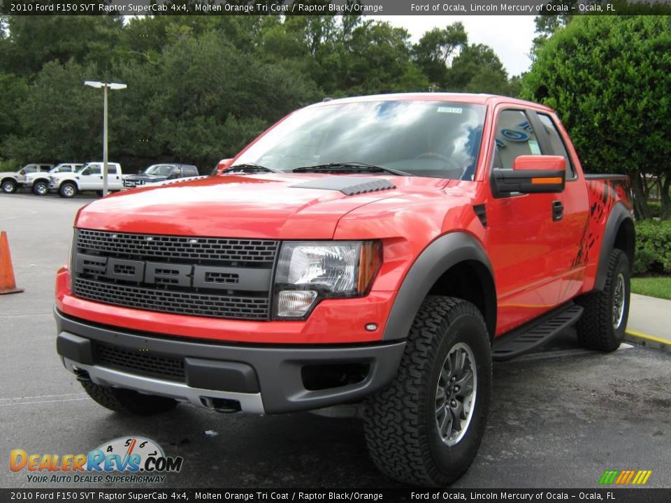 Front 3/4 View of 2010 Ford F150 SVT Raptor SuperCab 4x4 Photo #7