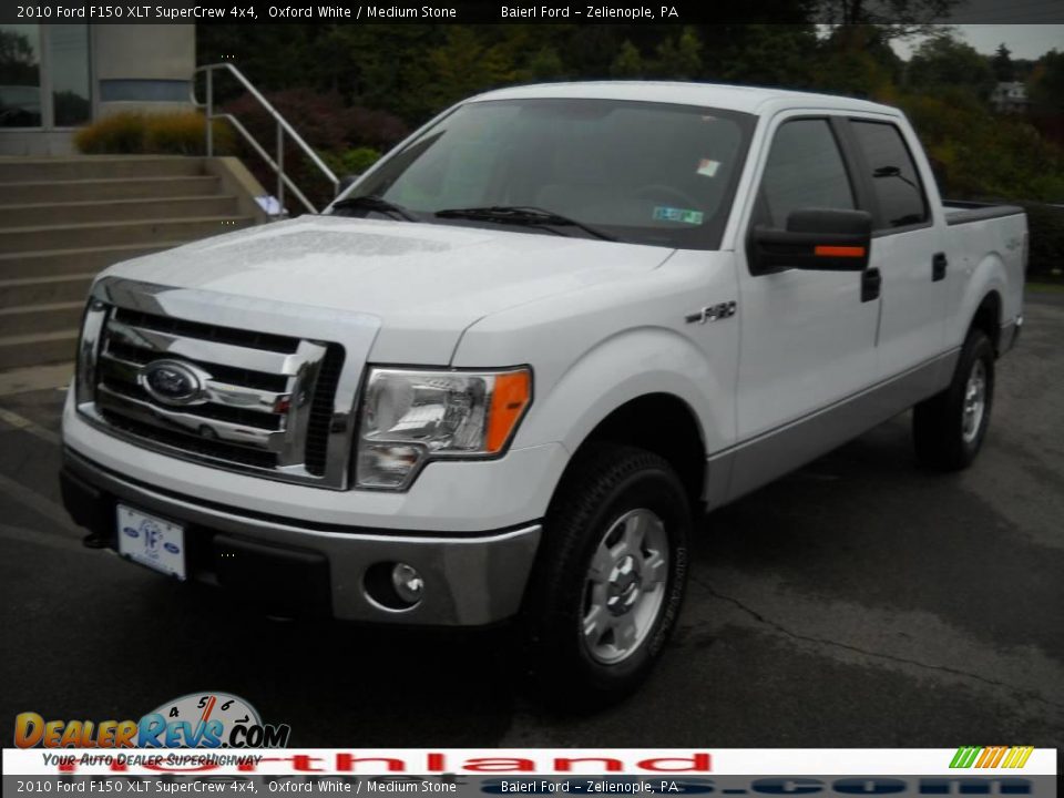 2010 Ford F150 XLT SuperCrew 4x4 Oxford White / Medium Stone Photo #2
