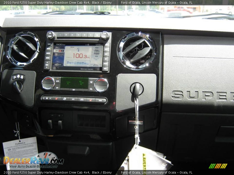2010 Ford F250 Super Duty Harley-Davidson Crew Cab 4x4 Black / Ebony Photo #32