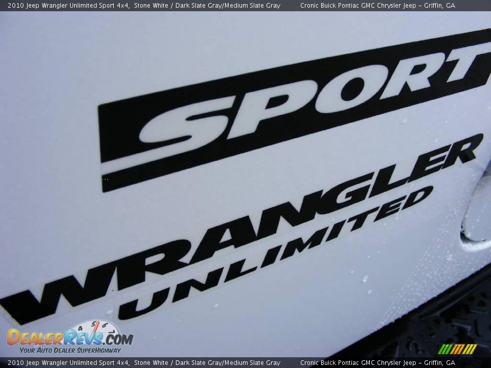 2010 Jeep Wrangler Unlimited Sport 4x4 Stone White / Dark Slate Gray/Medium Slate Gray Photo #10