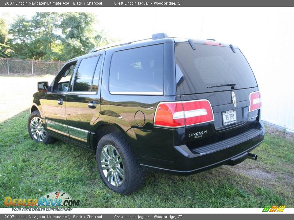 2007 Lincoln Navigator Ultimate 4x4 Black / Charcoal Photo #9