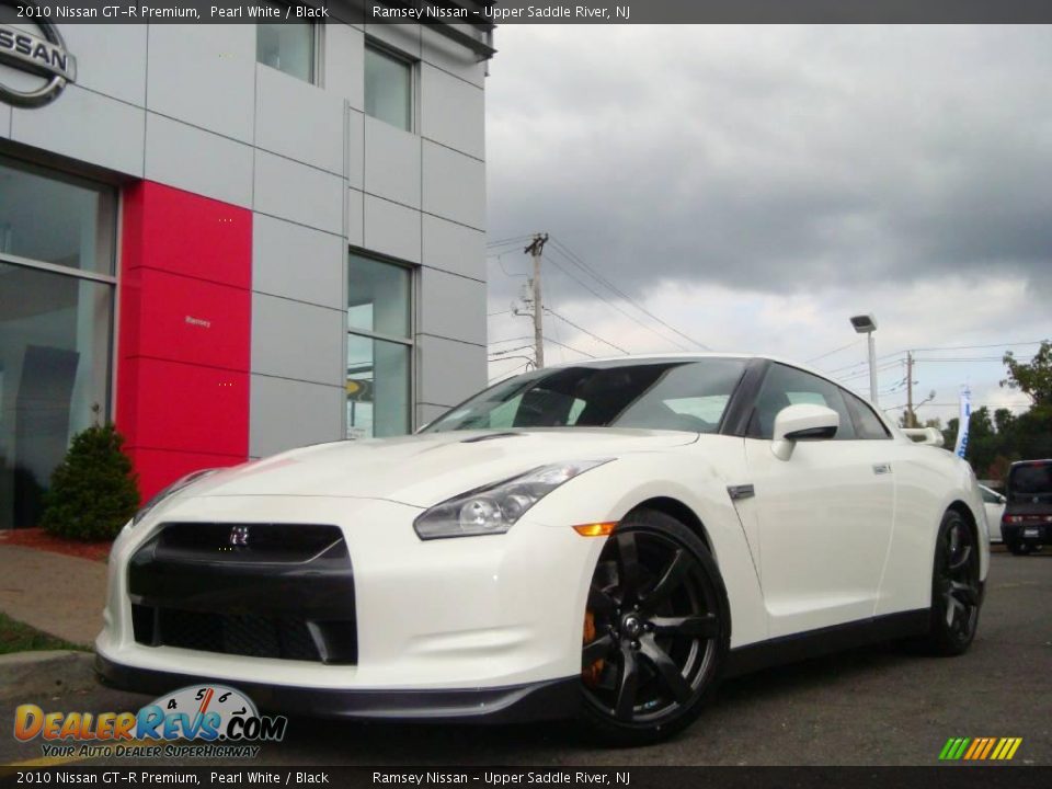 2010 Nissan GT-R Premium Pearl White / Black Photo #1
