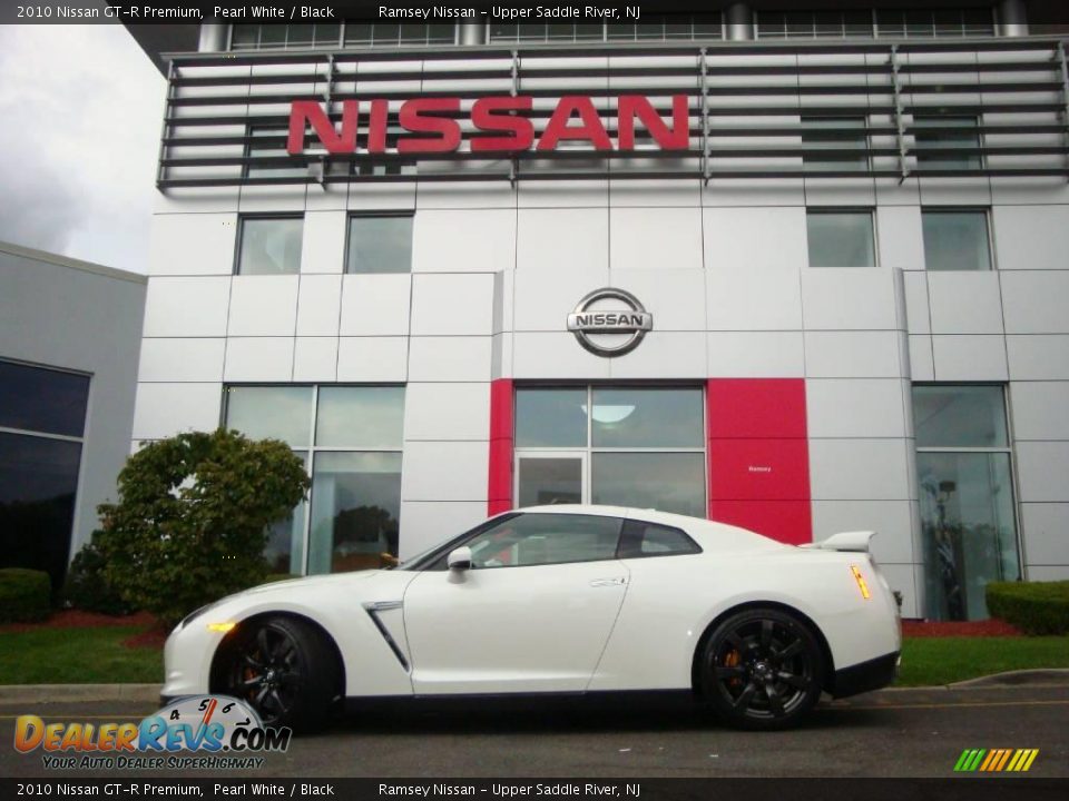 2010 Nissan GT-R Premium Pearl White / Black Photo #5
