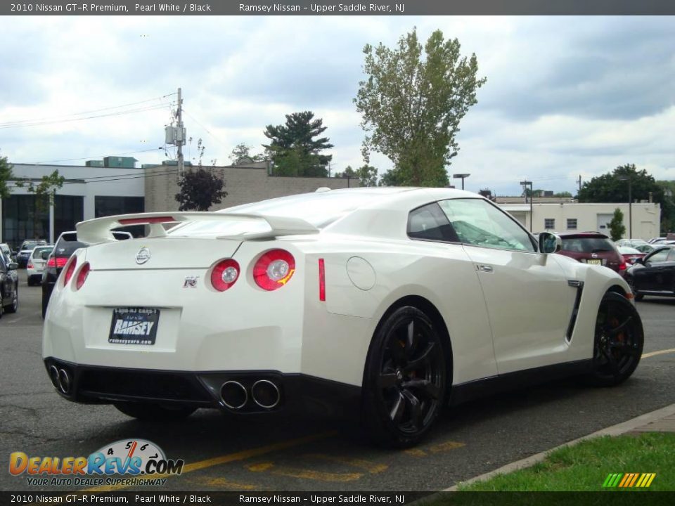 2010 Nissan GT-R Premium Pearl White / Black Photo #10