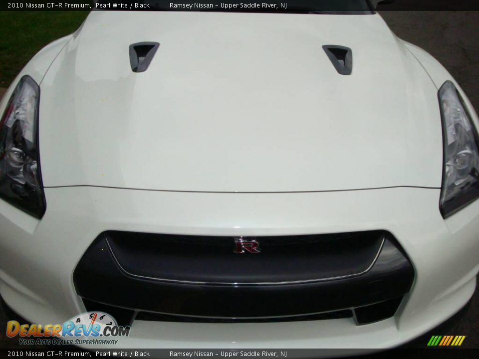 2010 Nissan GT-R Premium Pearl White / Black Photo #15