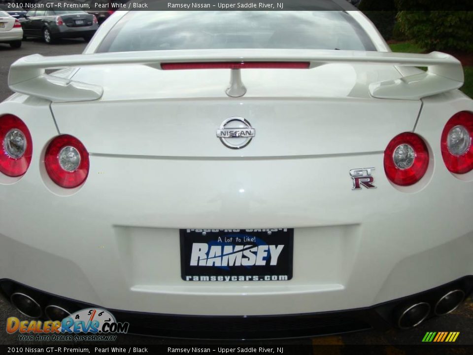 2010 Nissan GT-R Premium Pearl White / Black Photo #19