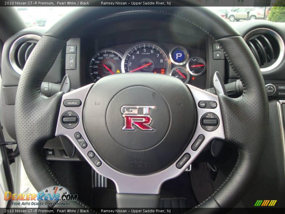 2010 Nissan GT-R Premium Pearl White / Black Photo #32