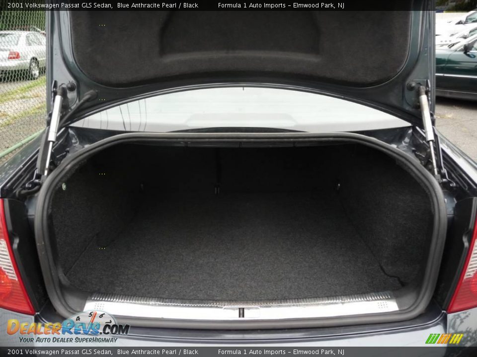 2001 Volkswagen Passat GLS Sedan Blue Anthracite Pearl / Black Photo #7