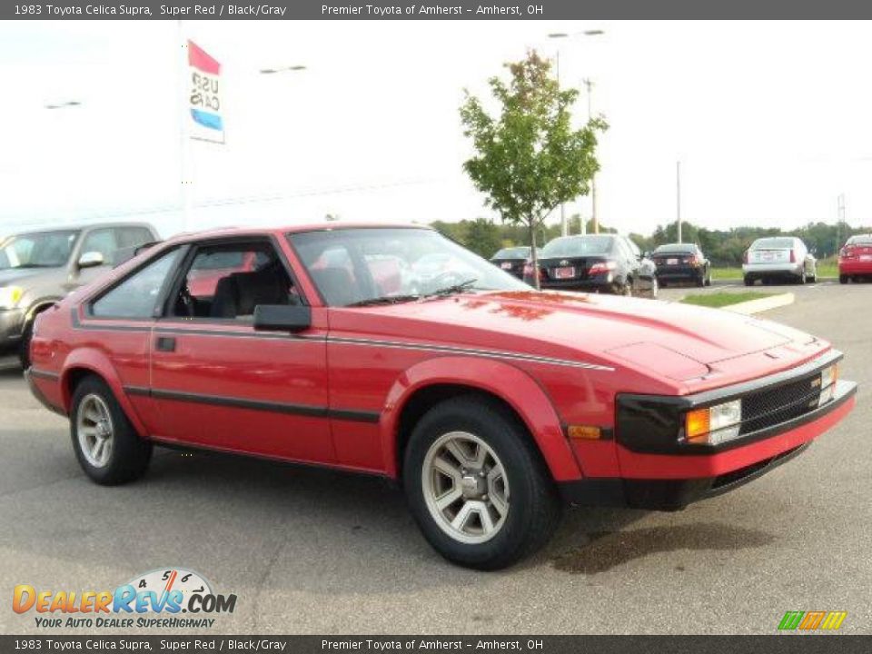 Front 3/4 View of 1983 Toyota Celica Supra Photo #7