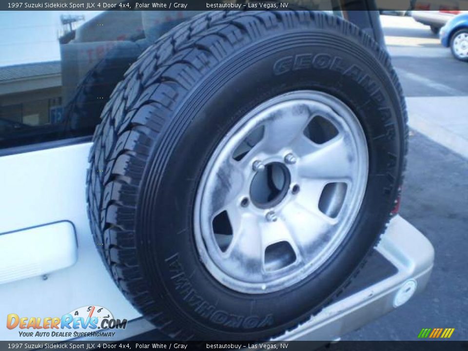 1997 Suzuki Sidekick Sport JLX 4 Door 4x4 Polar White / Gray Photo #9