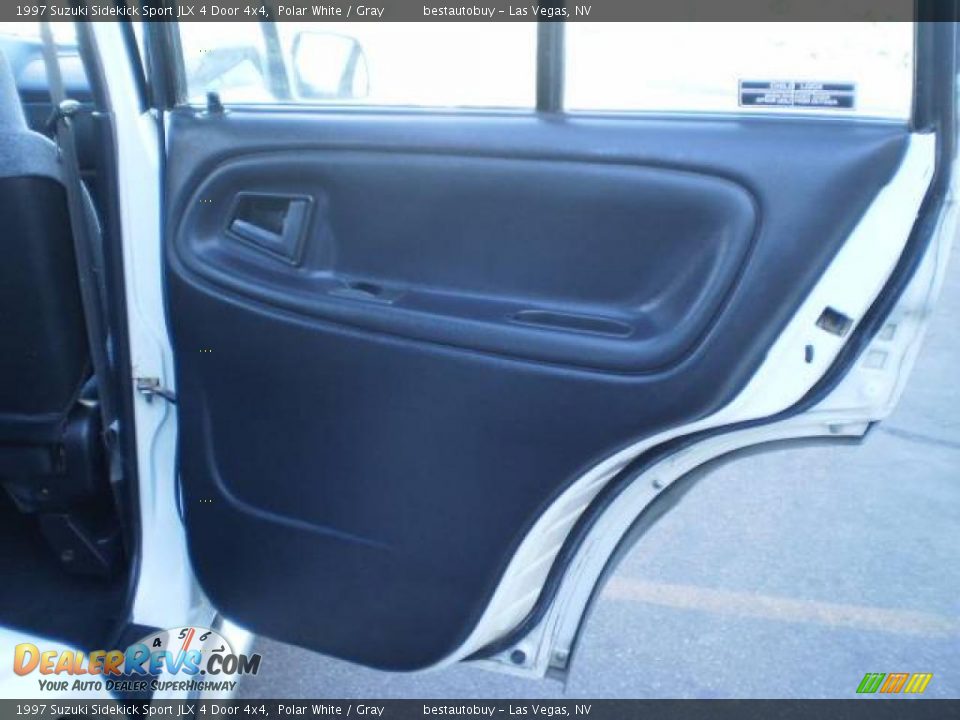 1997 Suzuki Sidekick Sport JLX 4 Door 4x4 Polar White / Gray Photo #29
