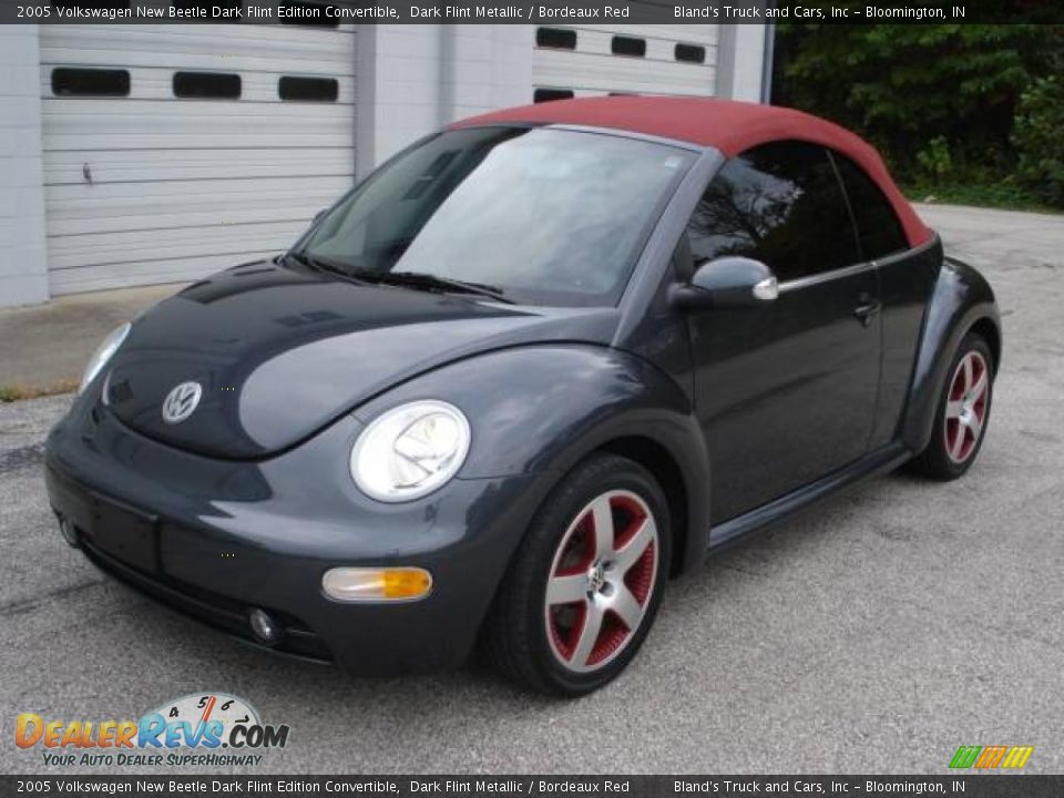 2005 Volkswagen New Beetle Dark Flint Edition Convertible Dark Flint Metallic / Bordeaux Red Photo #4