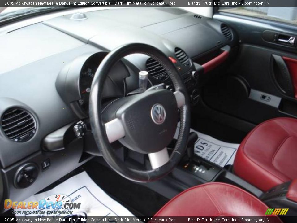 2005 Volkswagen New Beetle Dark Flint Edition Convertible Dark Flint Metallic / Bordeaux Red Photo #8