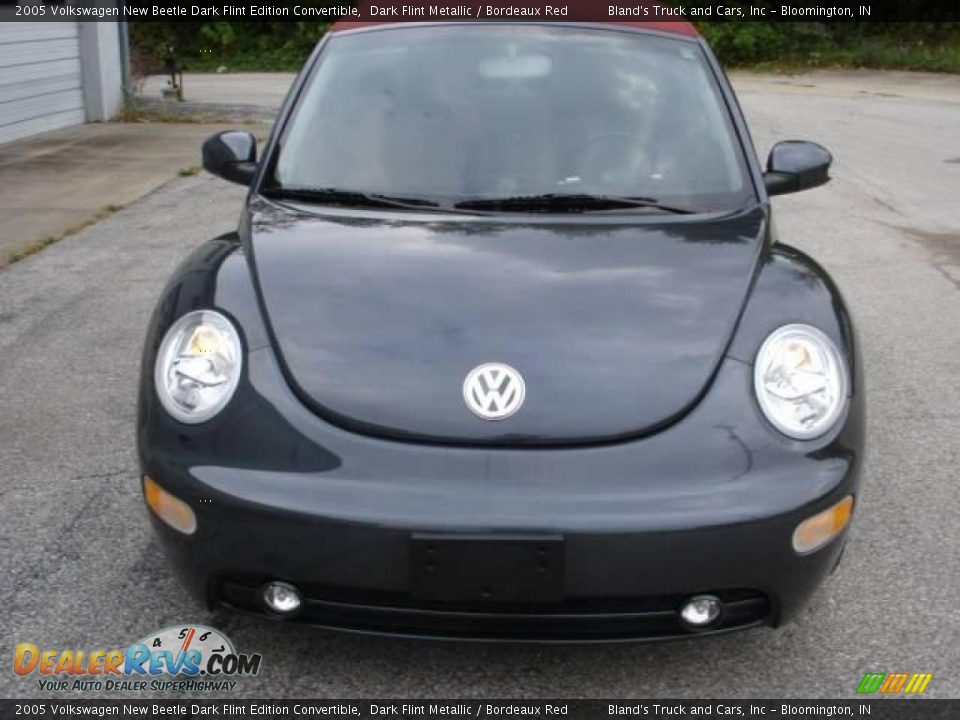 2005 Volkswagen New Beetle Dark Flint Edition Convertible Dark Flint Metallic / Bordeaux Red Photo #9