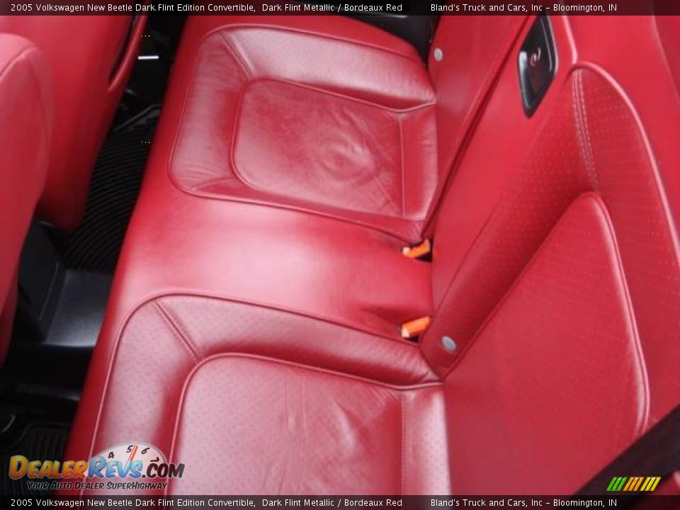 2005 Volkswagen New Beetle Dark Flint Edition Convertible Dark Flint Metallic / Bordeaux Red Photo #21
