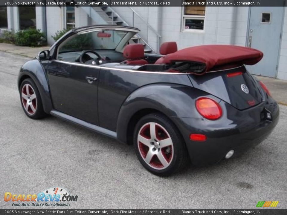 2005 Volkswagen New Beetle Dark Flint Edition Convertible Dark Flint Metallic / Bordeaux Red Photo #26