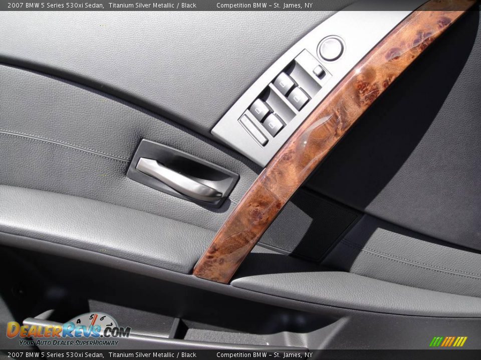 2007 BMW 5 Series 530xi Sedan Titanium Silver Metallic / Black Photo #8