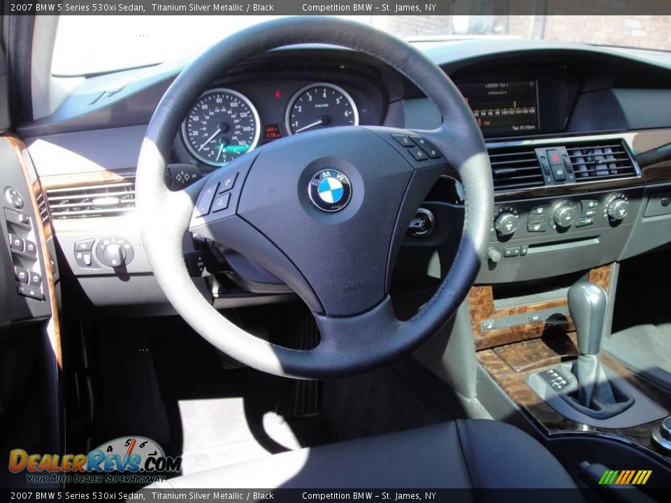 2007 BMW 5 Series 530xi Sedan Titanium Silver Metallic / Black Photo #11