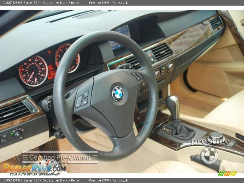 2007 BMW 5 Series 530xi Sedan Jet Black / Beige Photo #3