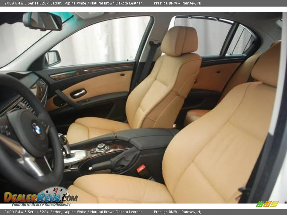 2009 BMW 5 Series 528xi Sedan Alpine White / Natural Brown Dakota Leather Photo #4