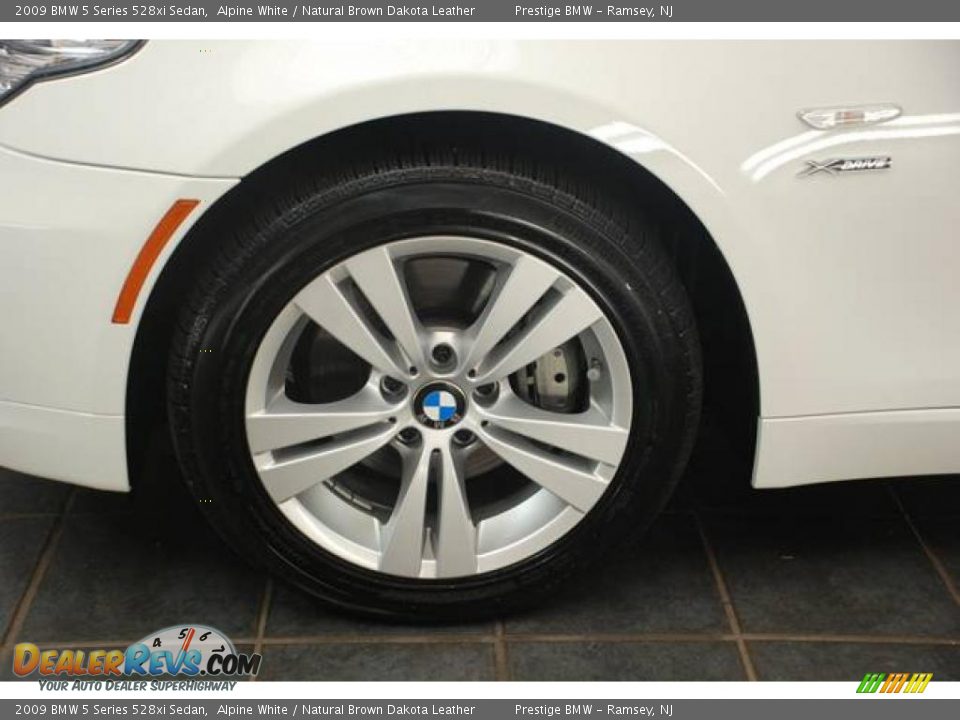 2009 BMW 5 Series 528xi Sedan Alpine White / Natural Brown Dakota Leather Photo #7