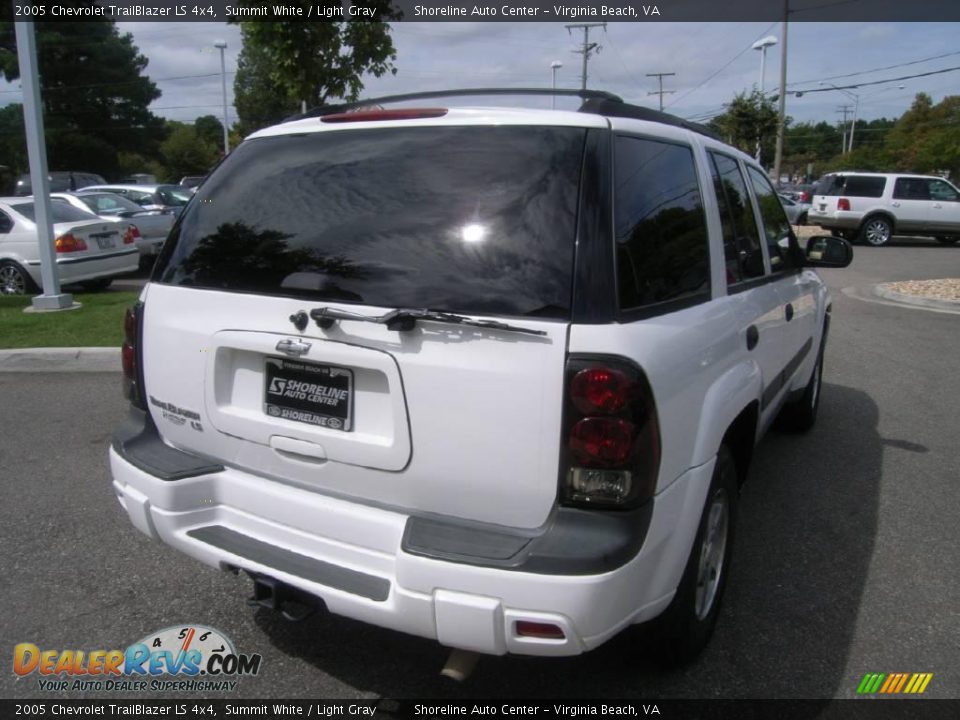 2005 Chevrolet TrailBlazer LS 4x4 Summit White / Light Gray Photo #6