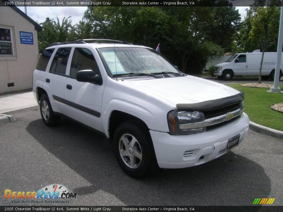 2005 Chevrolet TrailBlazer LS 4x4 Summit White / Light Gray Photo #8