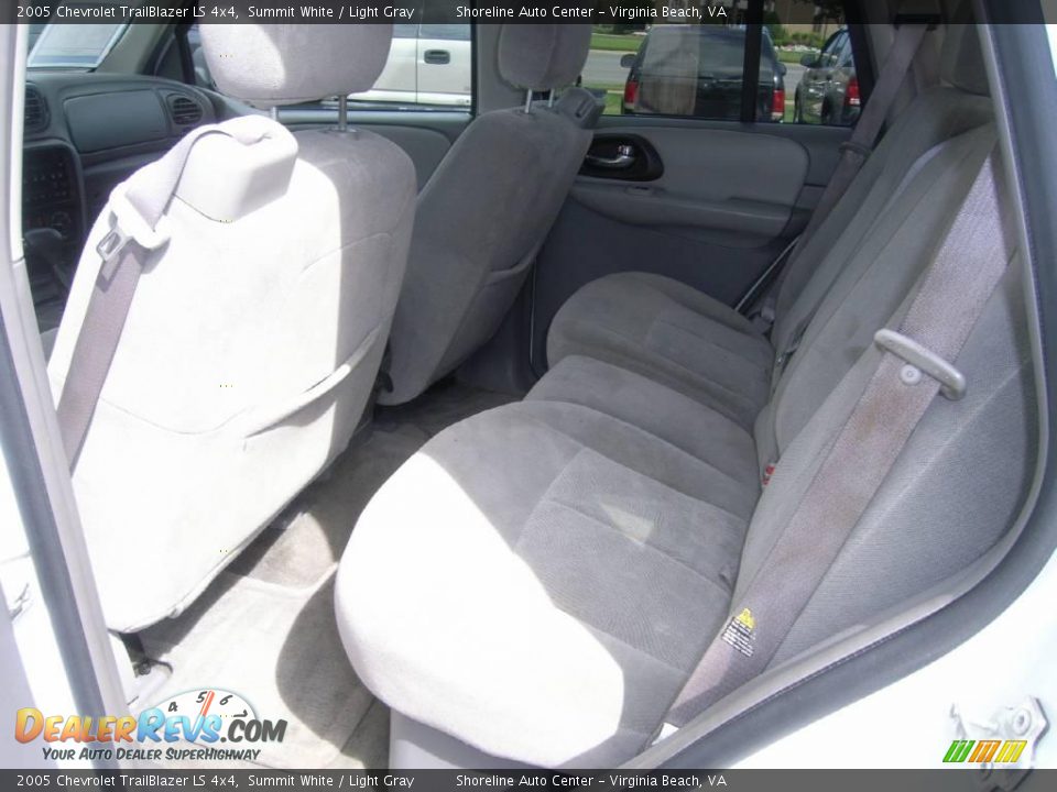 2005 Chevrolet TrailBlazer LS 4x4 Summit White / Light Gray Photo #11