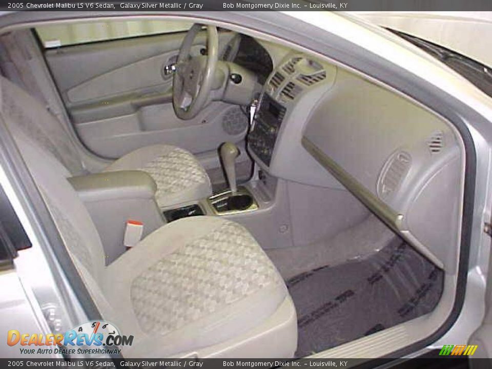 2005 Chevrolet Malibu LS V6 Sedan Galaxy Silver Metallic / Gray Photo #7