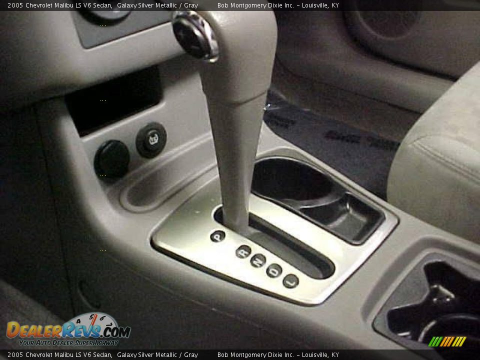 2005 Chevrolet Malibu LS V6 Sedan Galaxy Silver Metallic / Gray Photo #21