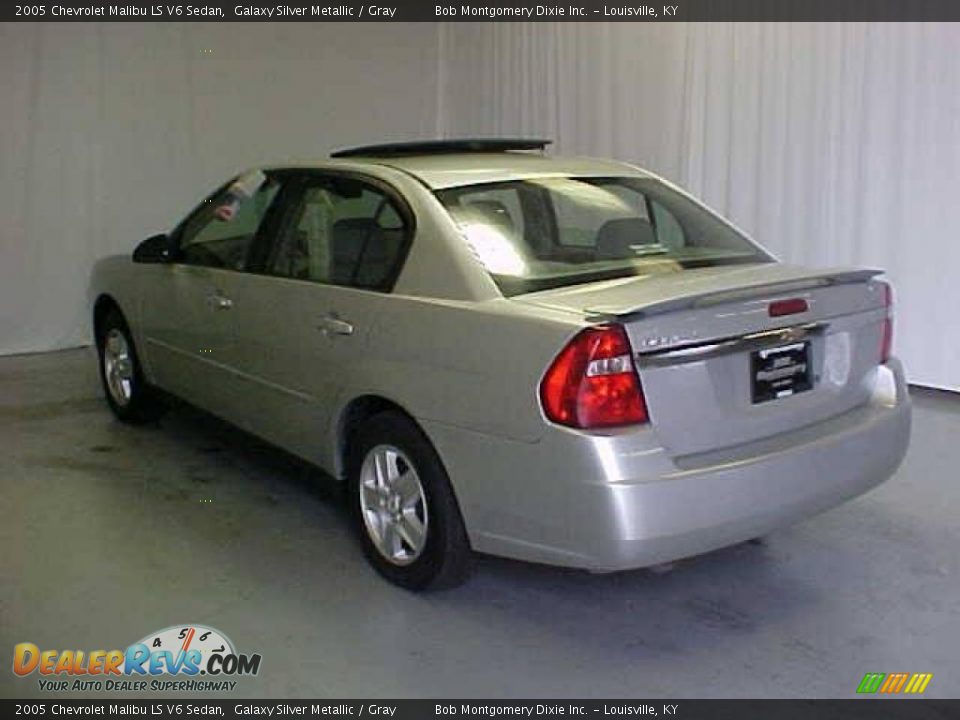 2005 Chevrolet Malibu LS V6 Sedan Galaxy Silver Metallic / Gray Photo #24