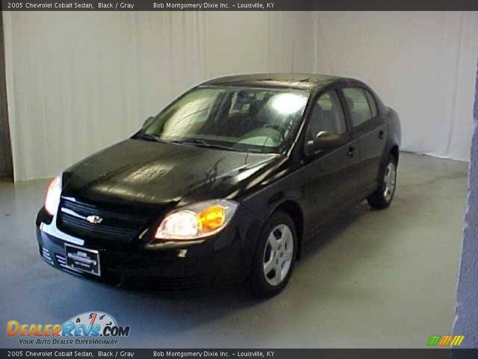 2005 Chevrolet Cobalt Sedan Black / Gray Photo #3