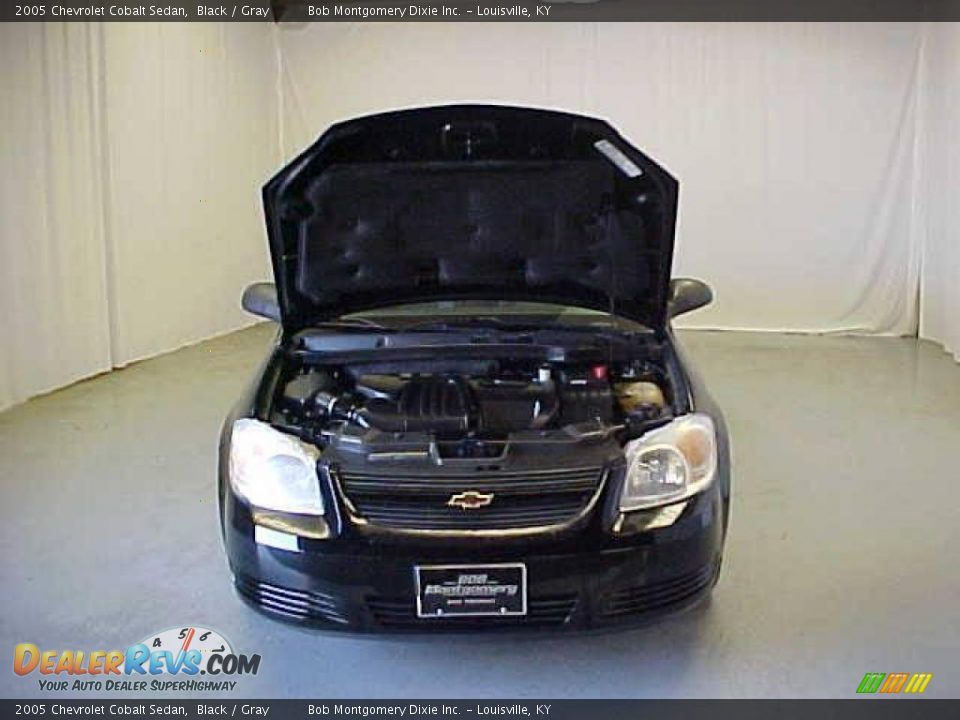 2005 Chevrolet Cobalt Sedan Black / Gray Photo #4