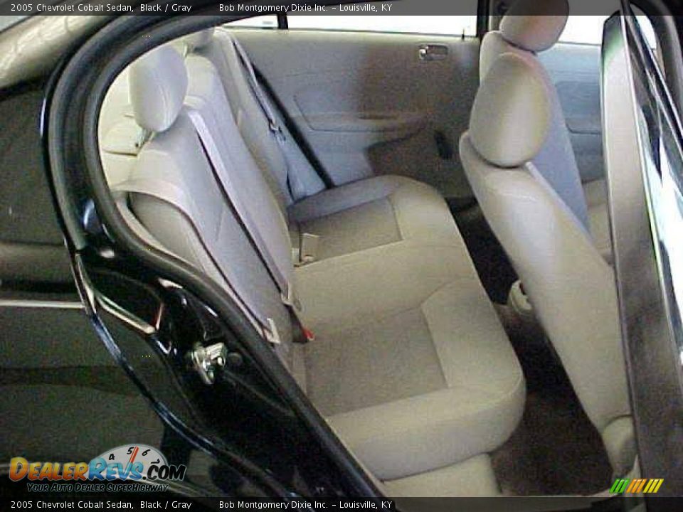 2005 Chevrolet Cobalt Sedan Black / Gray Photo #10