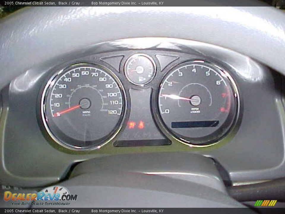 2005 Chevrolet Cobalt Sedan Black / Gray Photo #18