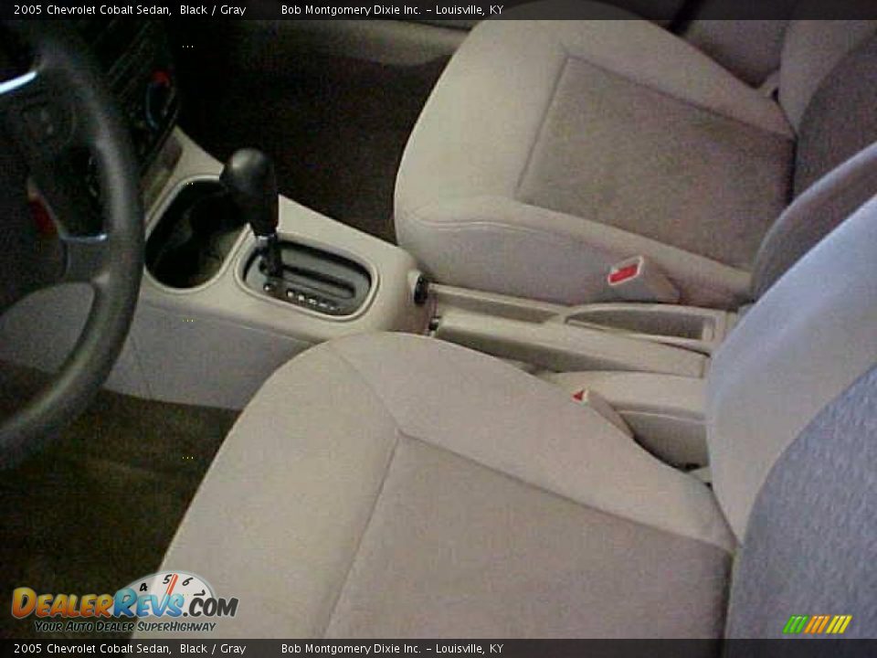 2005 Chevrolet Cobalt Sedan Black / Gray Photo #21