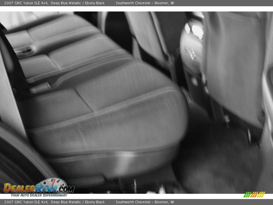 2007 GMC Yukon SLE 4x4 Deep Blue Metallic / Ebony Black Photo #5