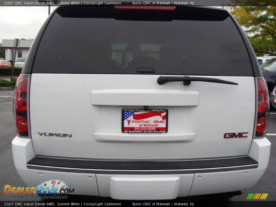2007 GMC Yukon Denali AWD Summit White / Cocoa/Light Cashmere Photo #5