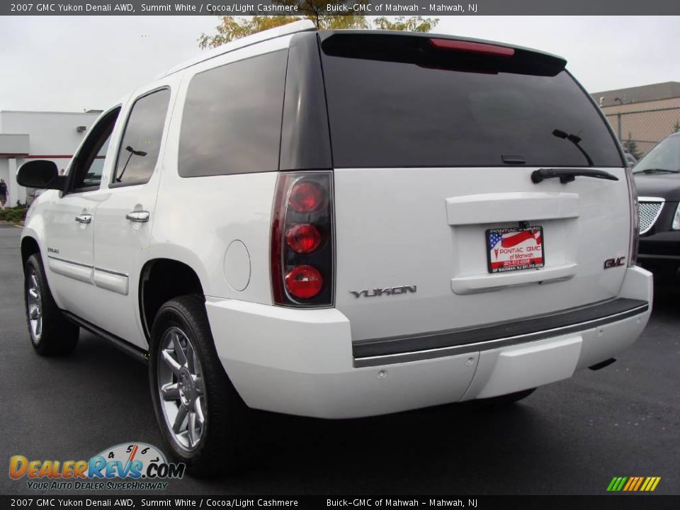 2007 GMC Yukon Denali AWD Summit White / Cocoa/Light Cashmere Photo #6