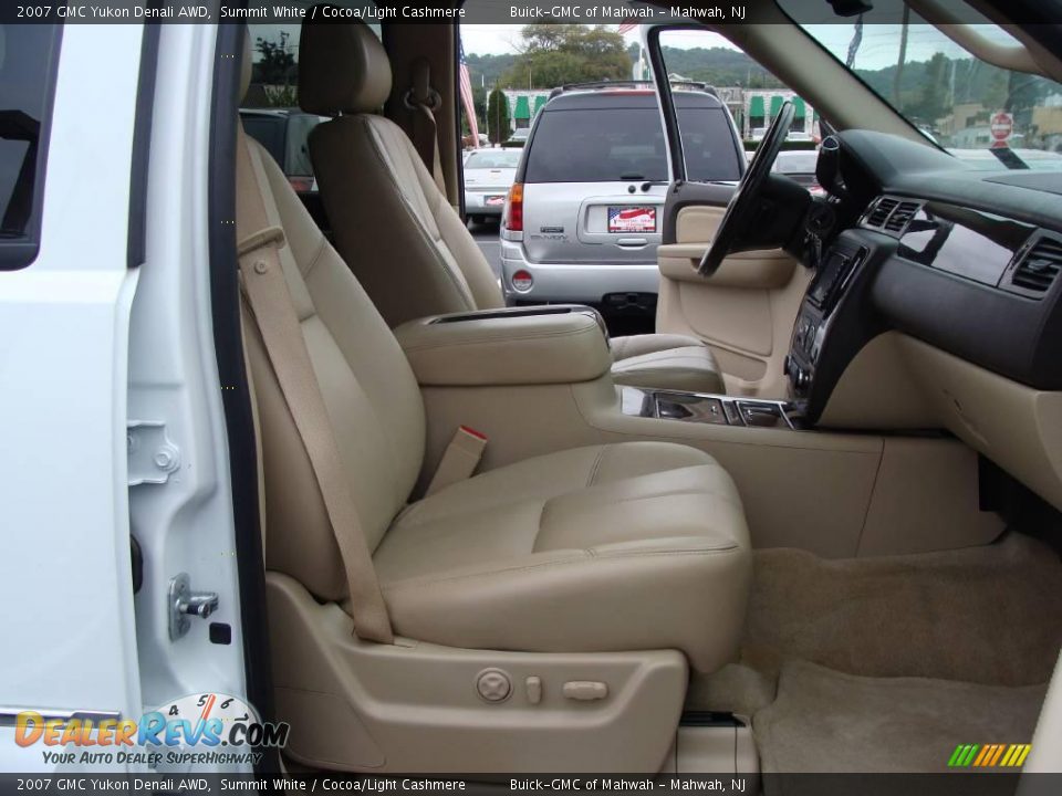 2007 GMC Yukon Denali AWD Summit White / Cocoa/Light Cashmere Photo #15